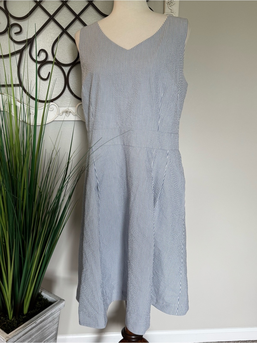 TALBOTS Size 14 Blue & White Striped Dress with Pockets